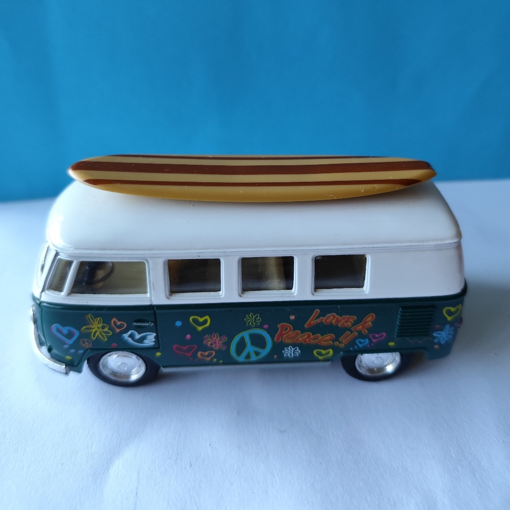 Kinsmart1962 Volkswagen Bus Kt5060 Blue/Green with Surf Board